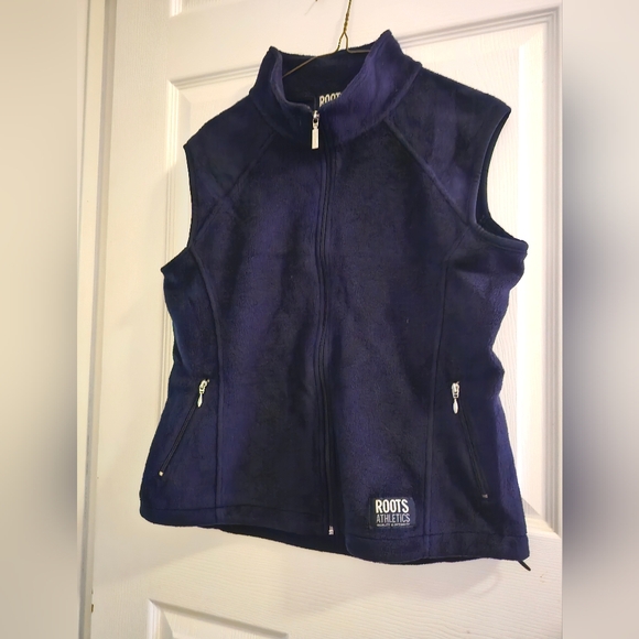 Roots Athletics Navy Blue Fleece Vest, size 10 - Picture 1 of 5